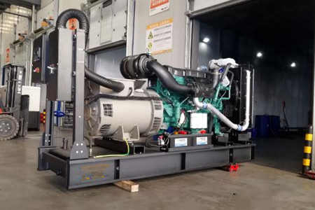 哪些情況下柴油發電機組必須緊急停機？