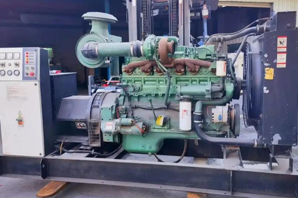 怎么從康明斯發電機組的機油壓力表看故障所在部位？