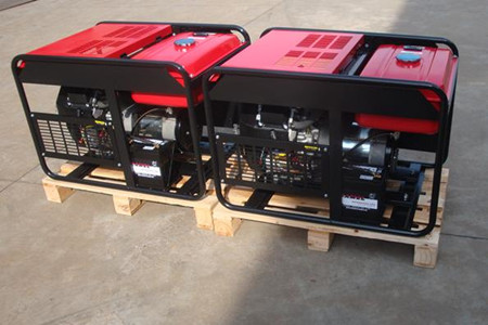 汽油發電機組在首次使用時應該注意什么？